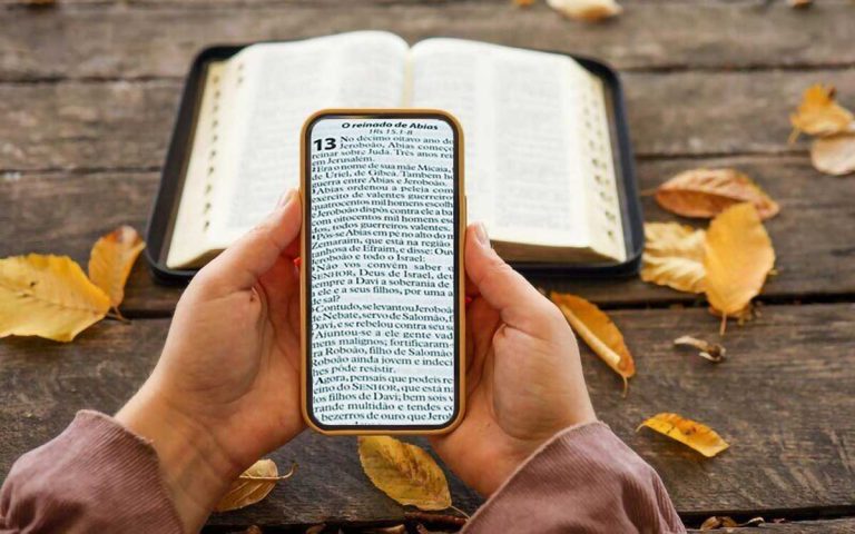 Applications to read the Bible on your cell phone