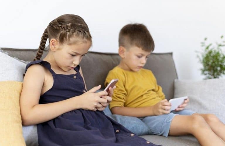 Applications pour contrôler les téléphones portables de vos enfants