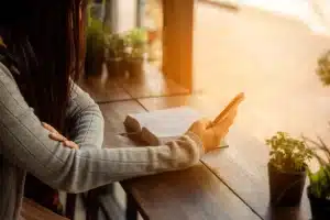 Aplicativo gratis da bíblia online no celular