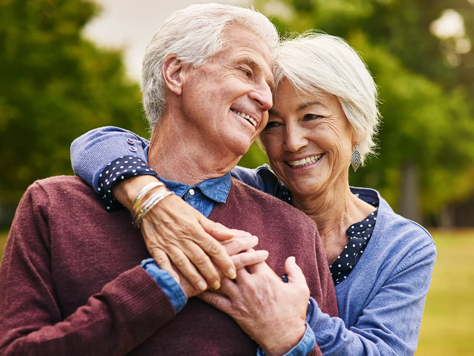 Découvrez les meilleures applications de rencontres pour seniors
