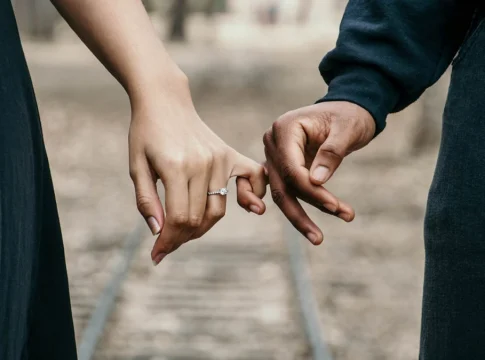 App de Namoro para Conhecer Pessoas Divorciadas: Encontre o Amor em um Novo Começo